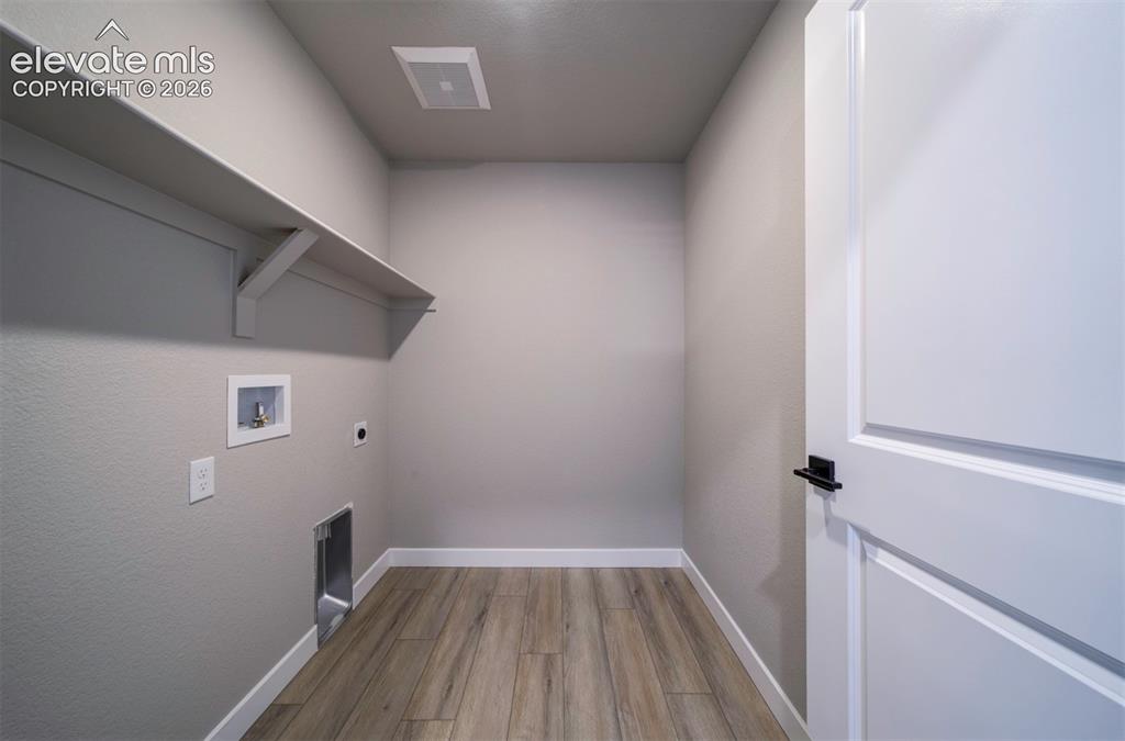 Image 23 of 35: **Pictures are from a previously completed home, not from listed home