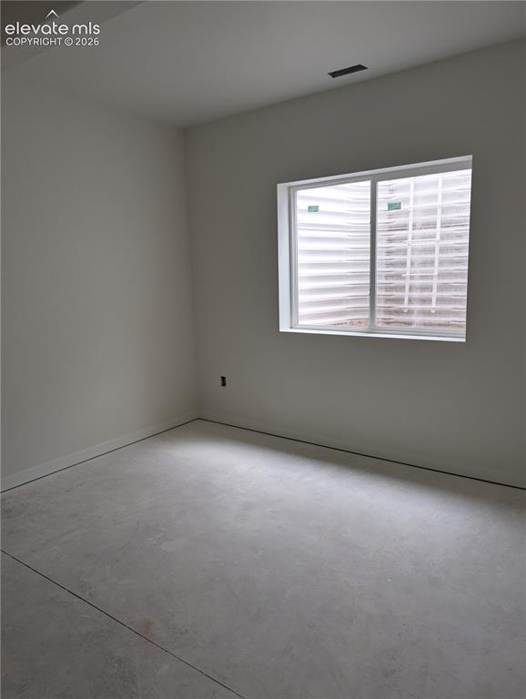 Image 16 of 17: Basement Bedroom