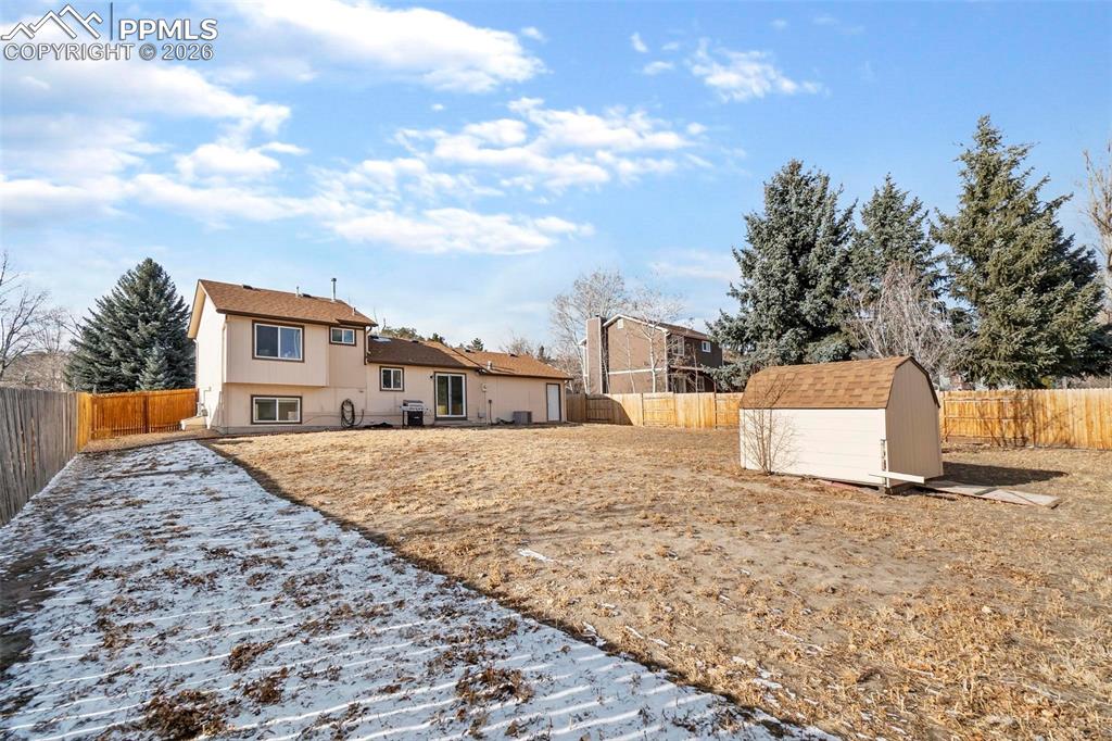 Image 22 of 25: Back of Structure