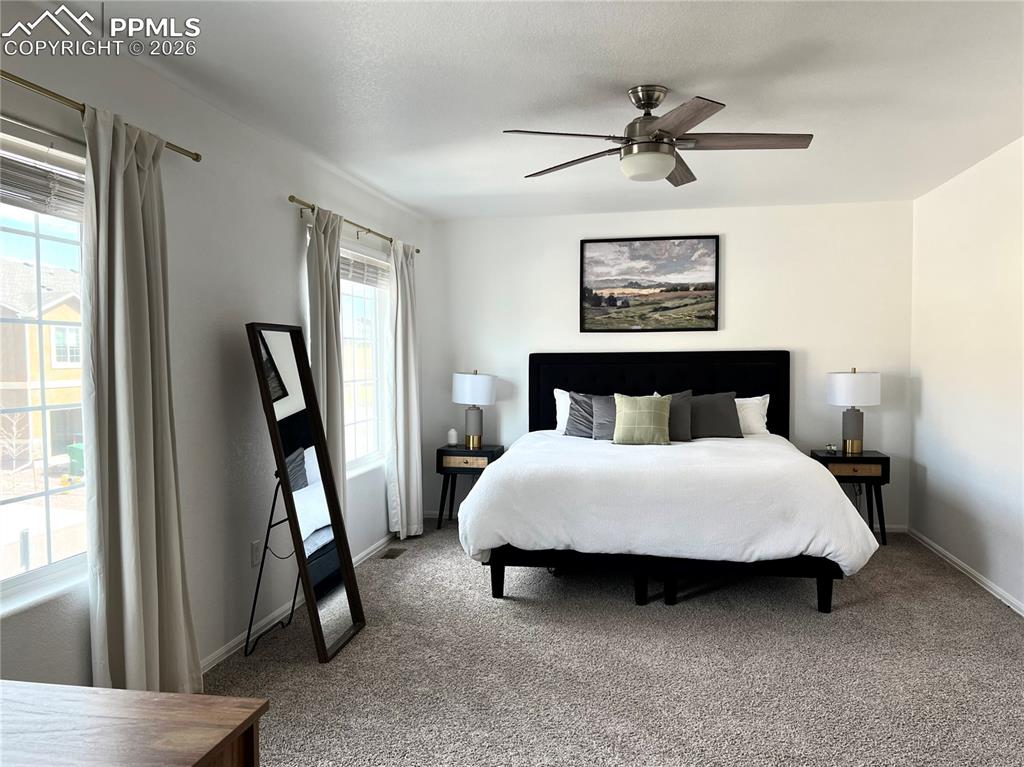 Image 24 of 40: Bedroom