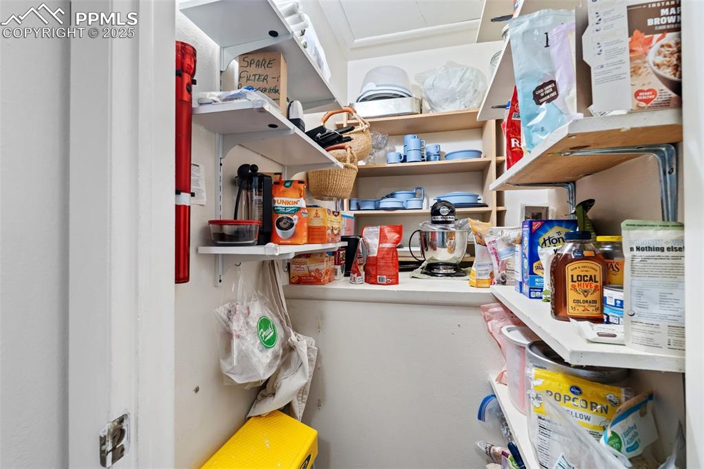 Image 13 of 45: And a spacious pantry, too!