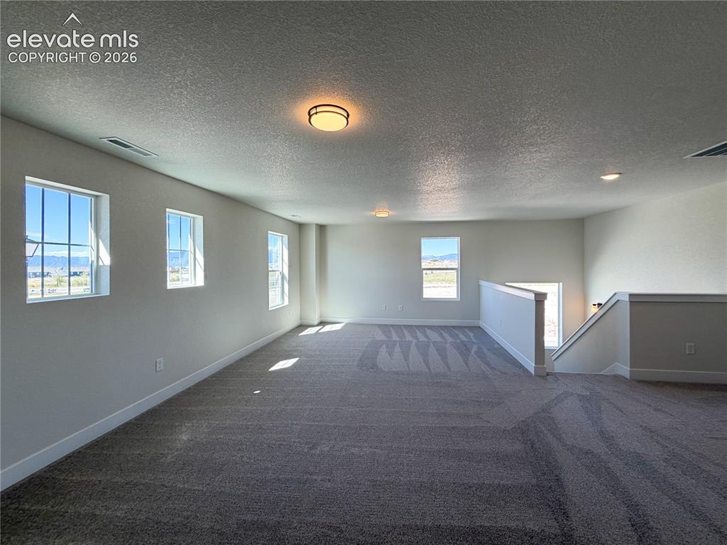 Image 13 of 26: Loft