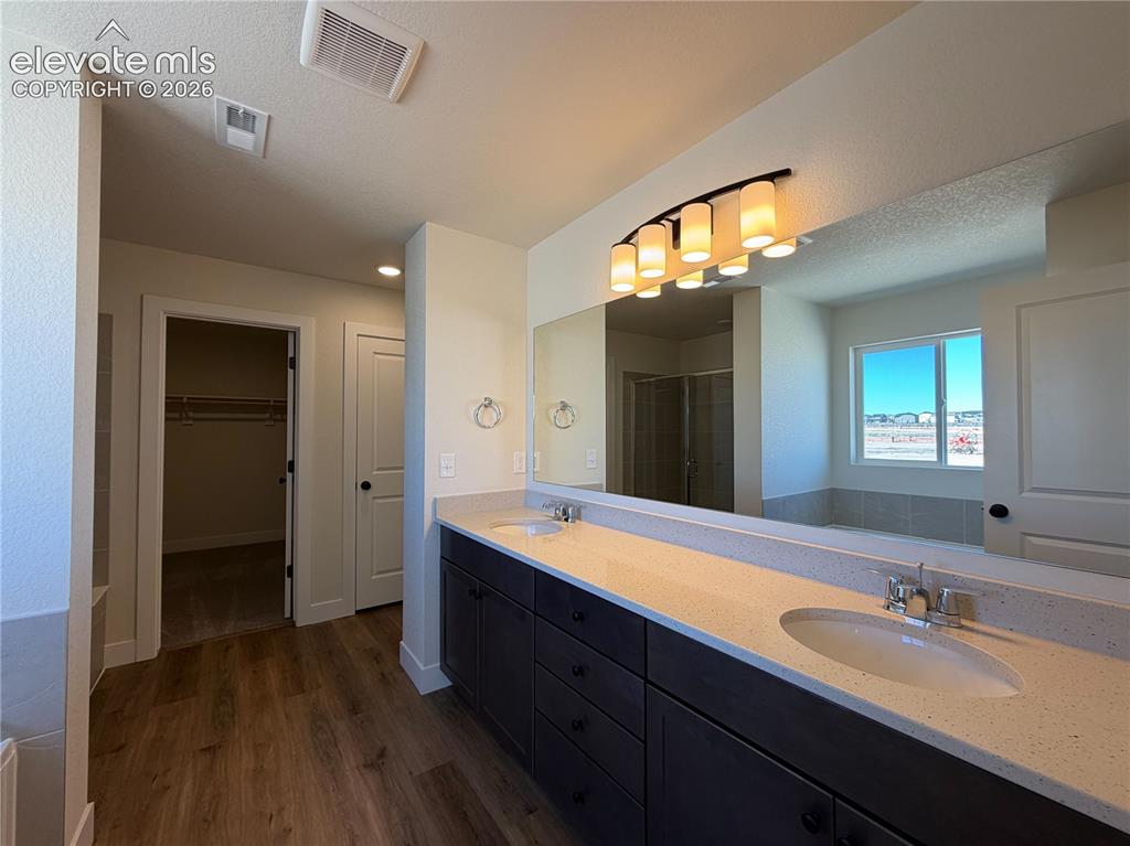 Image 22 of 26: Master Bathroom
