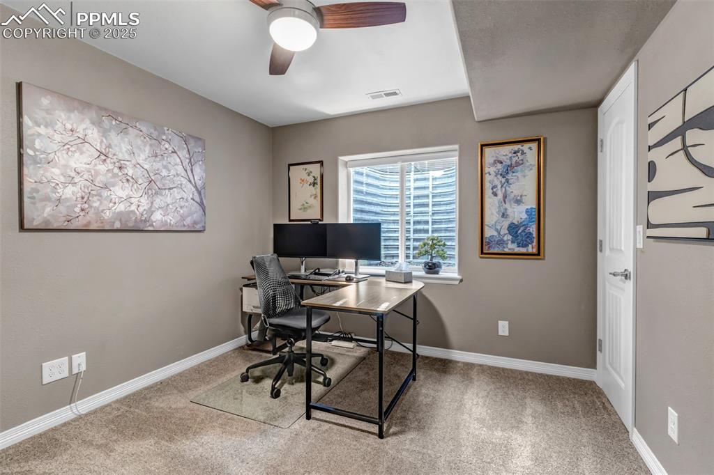 Image 25 of 35: Bedroom #4