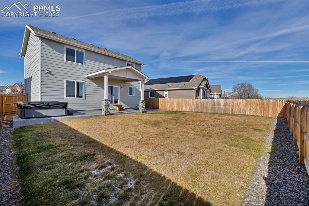 Image 29 of 35: Back of Structure