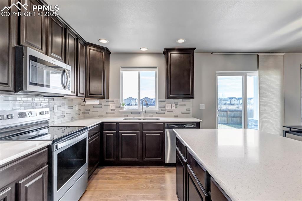 Image 8 of 35: Kitchen 