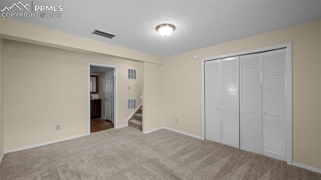 Image 25 of 36: Bedroom