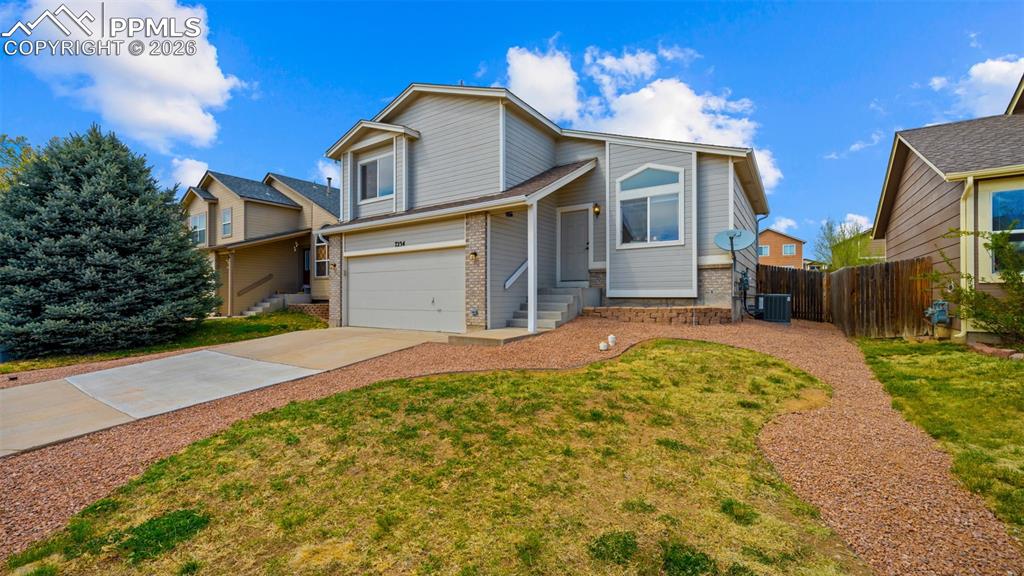 Image 3 of 36: Front of Structure