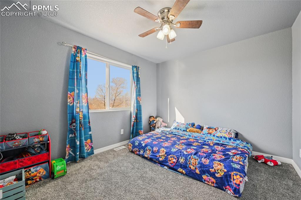 Image 33 of 42: Bedroom