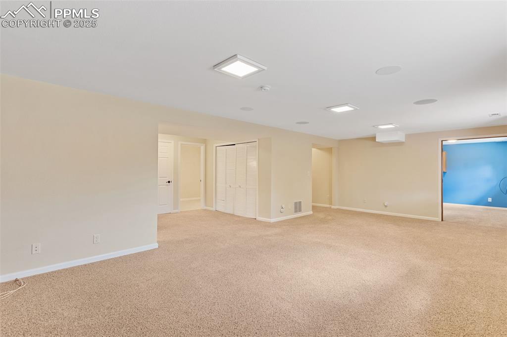 Image 31 of 49: Family Room