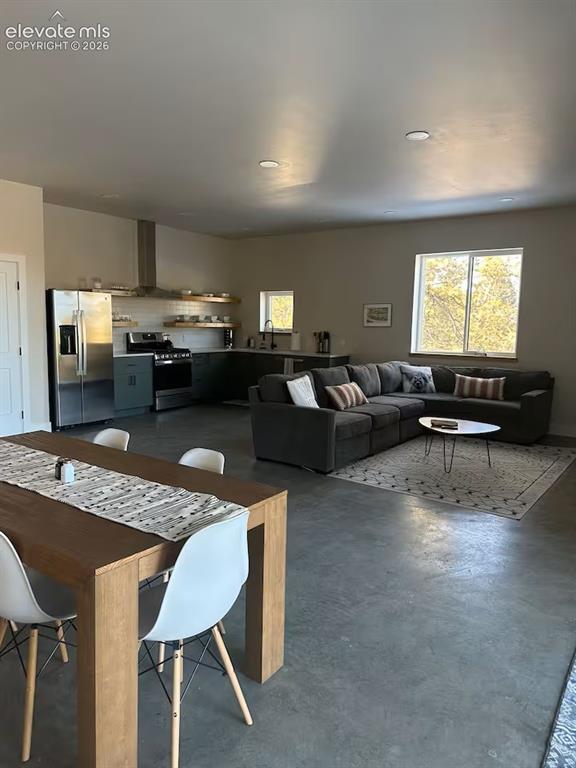 Image 9 of 17: Living Room
