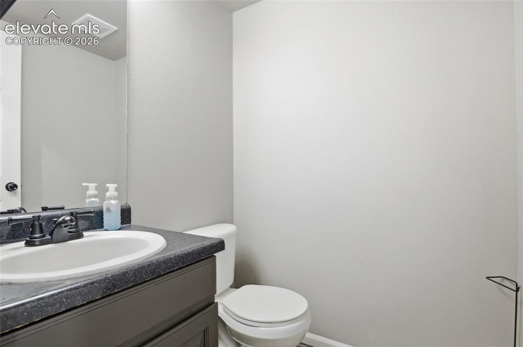 Image 18 of 44: Bathroom
