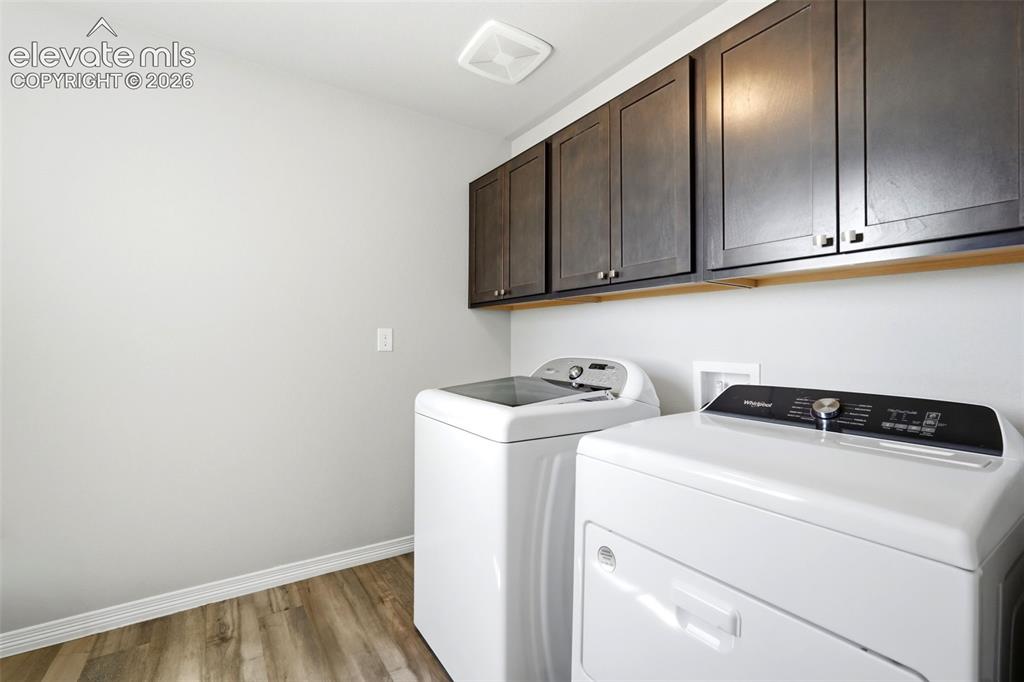 Image 19 of 44: Upstairs laundry