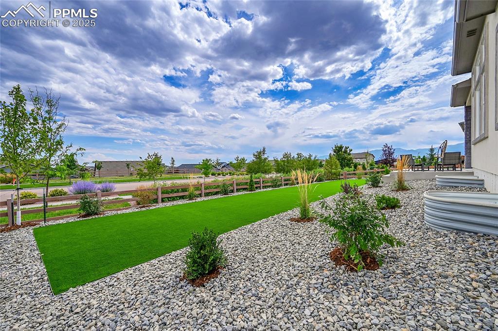 Image 36 of 44: View of yard
