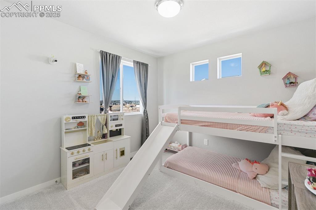 Image 17 of 30: Bedroom