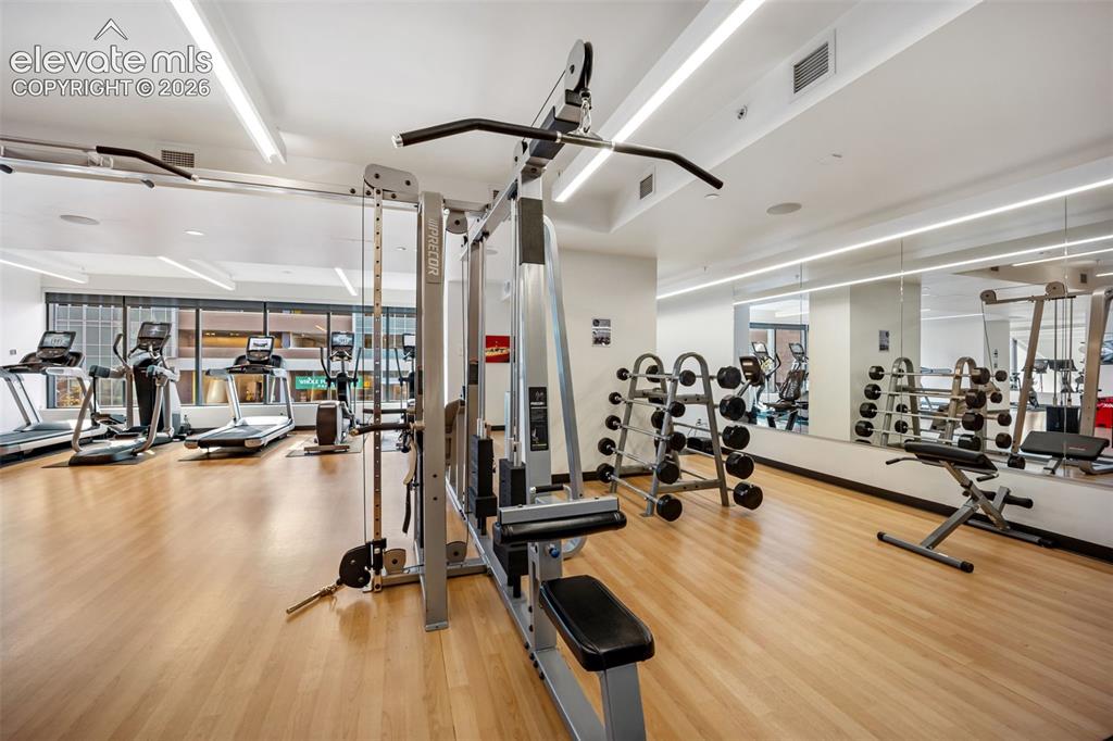 Image 28 of 44: Gym