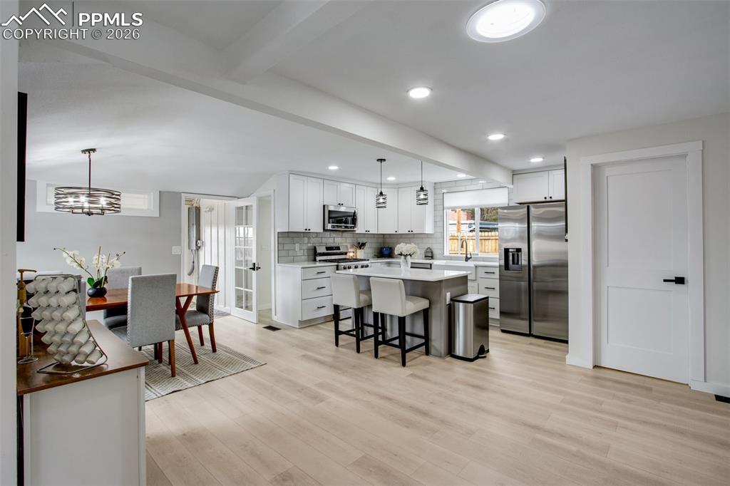 Image 11 of 45: Kitchen