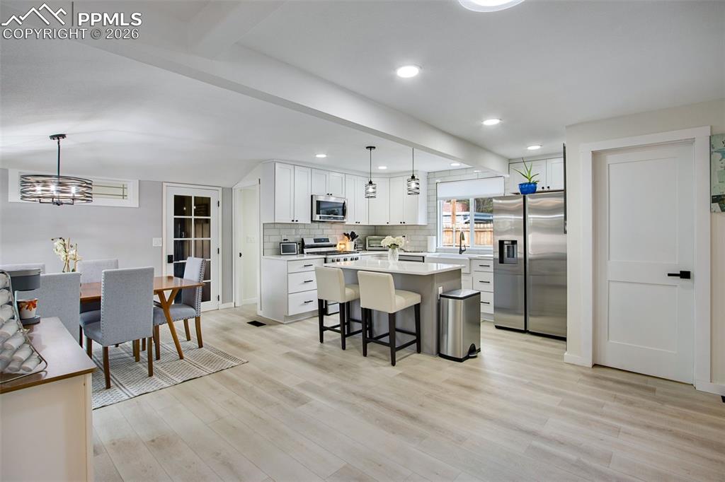 Image 13 of 45: Kitchen