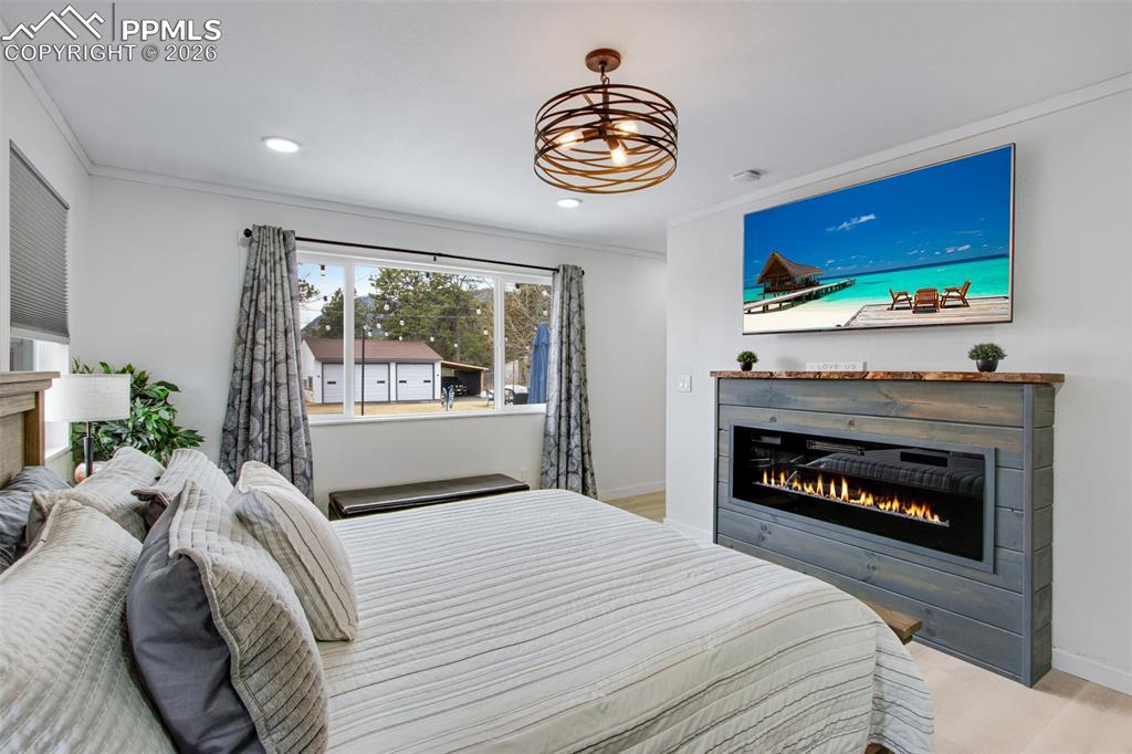 Image 18 of 45: Master Bedroom