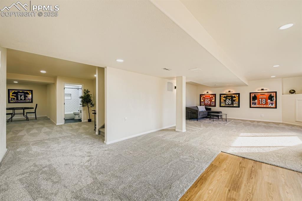 Image 24 of 29: Living Room