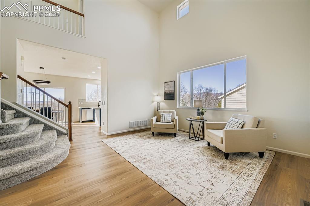 Image 6 of 29: Sitting Room