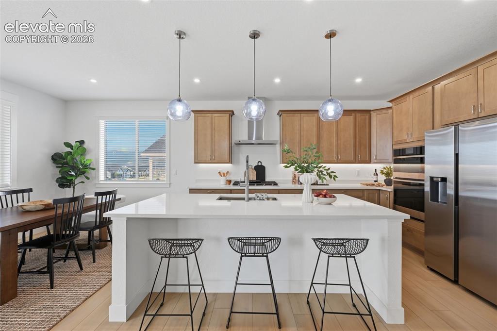 Image 13 of 44: Kitchen