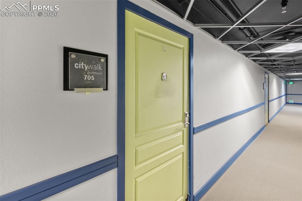 Image 12 of 37: Entry