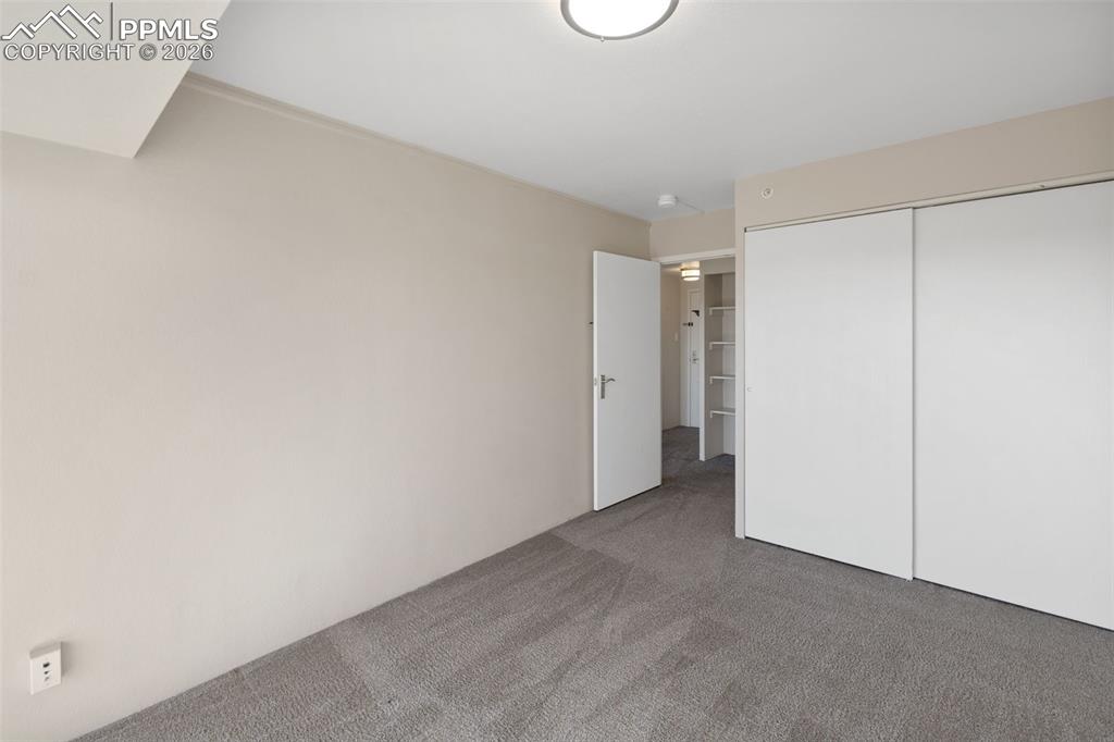 Image 24 of 37: Bedroom