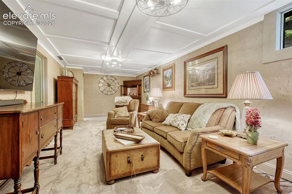 Image 18 of 37: Living Room