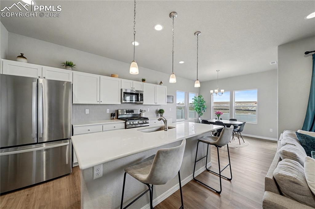 Image 6 of 38: Beautiful kitchen with stainless steel appliances!