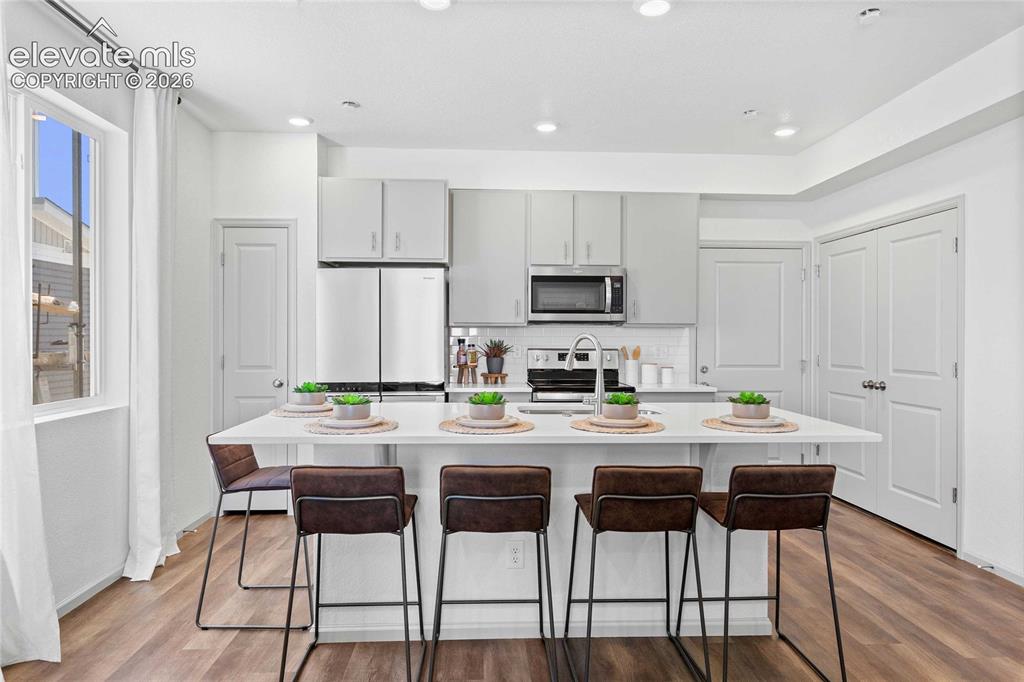 Image 11 of 24: Photos of a model home