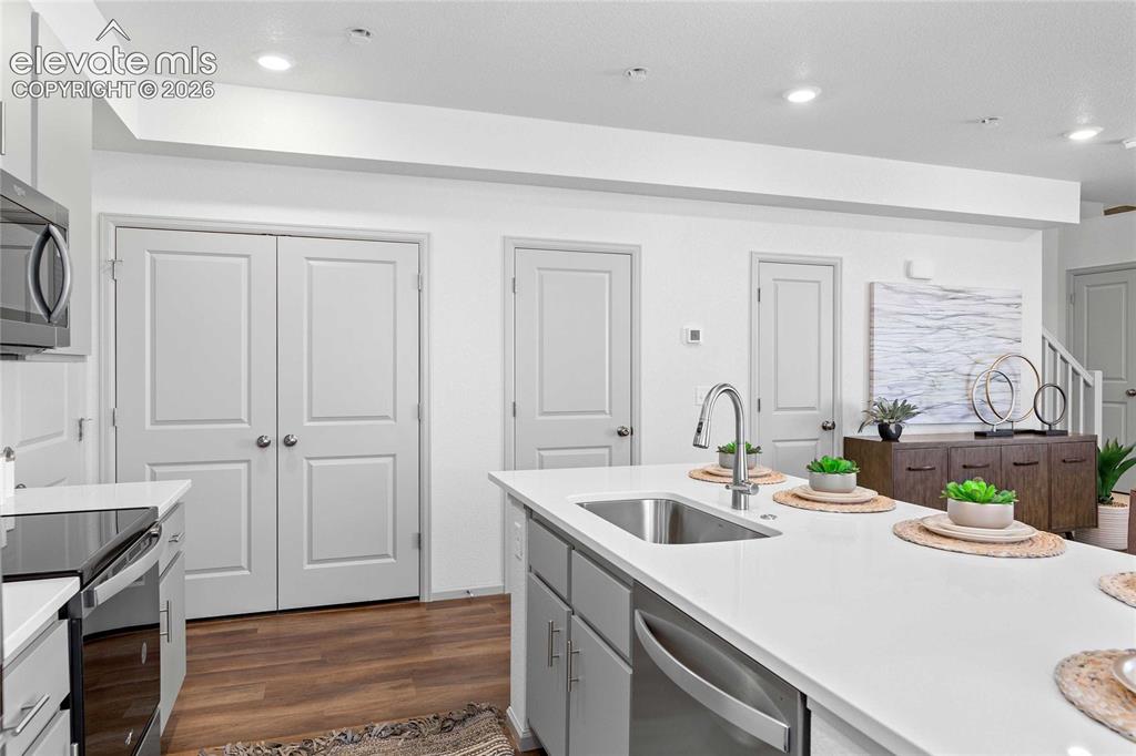 Image 14 of 24: Photos of a model home