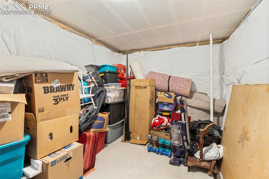 Image 31 of 36: Storage