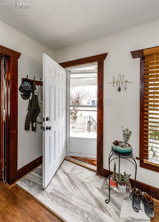 Image 5 of 42: Entry