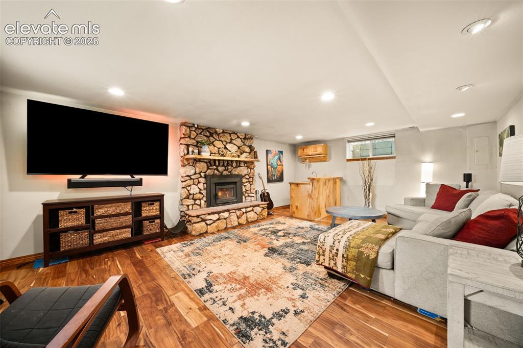 Image 21 of 45: Locally sourced quartz fireplace