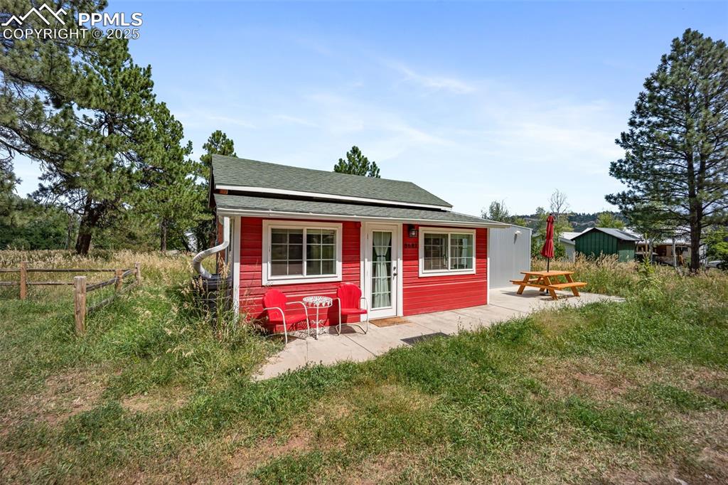 Image 38 of 50: Other