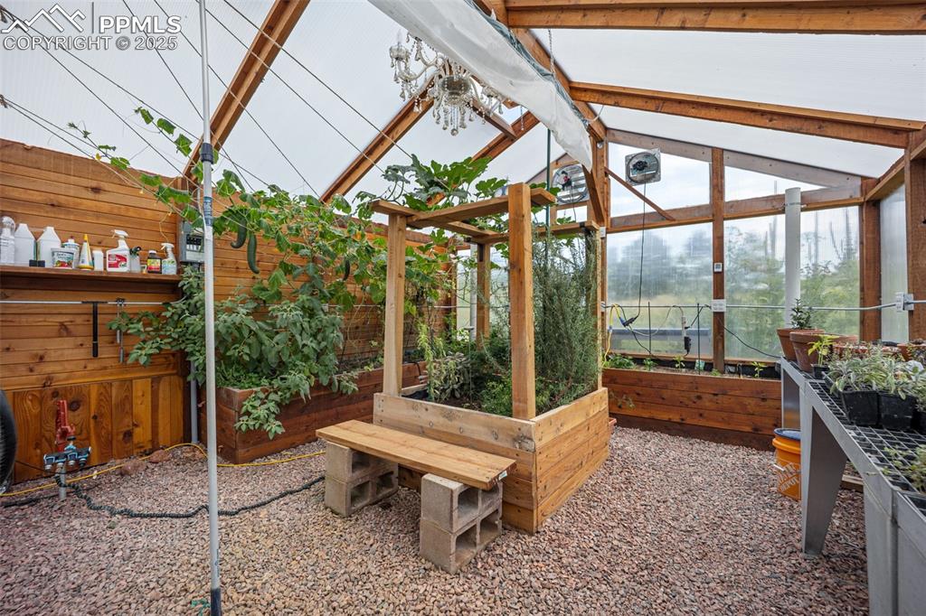 Image 48 of 50: Sun Room