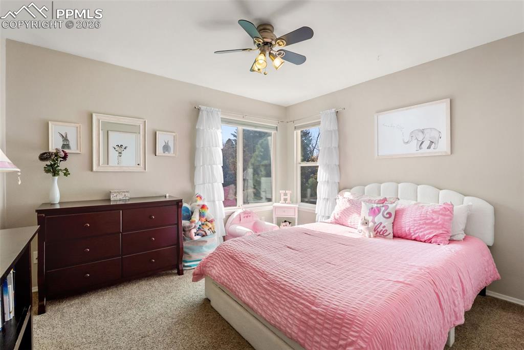 Image 27 of 46: Upstairs bedroom 2