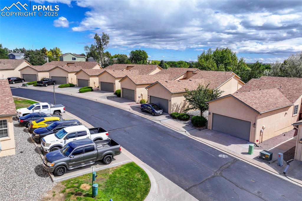 Image 4 of 47: Plenty of guest parking