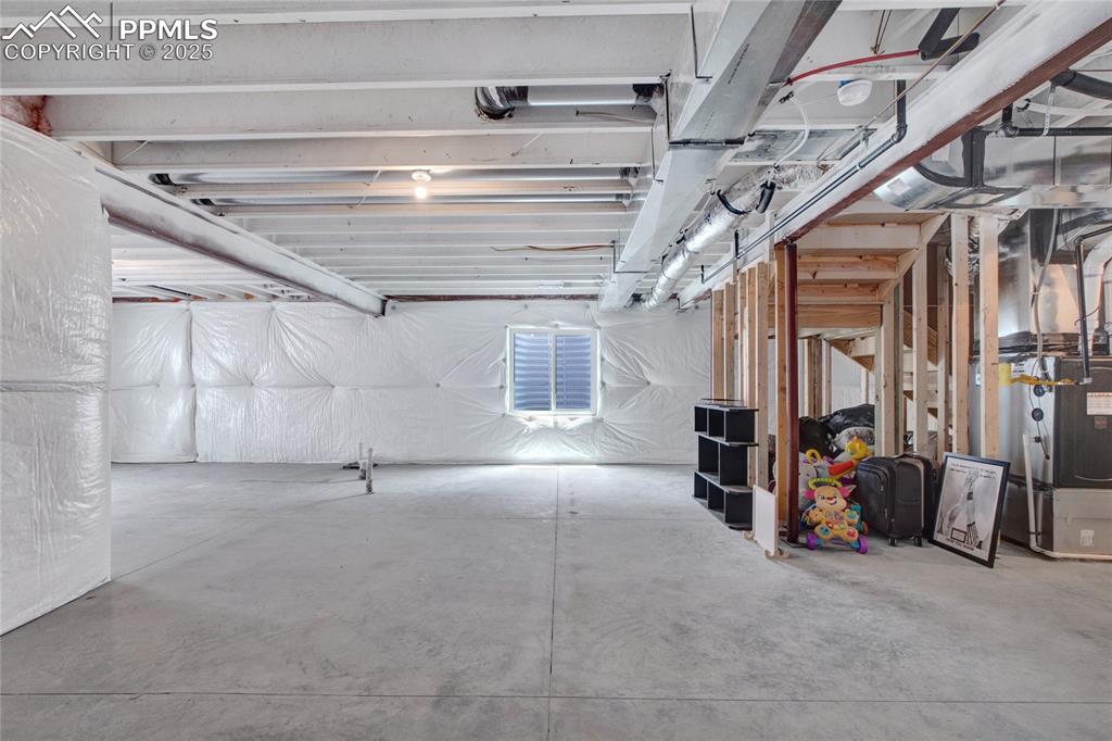 Image 37 of 41: View of unfinished below grade area