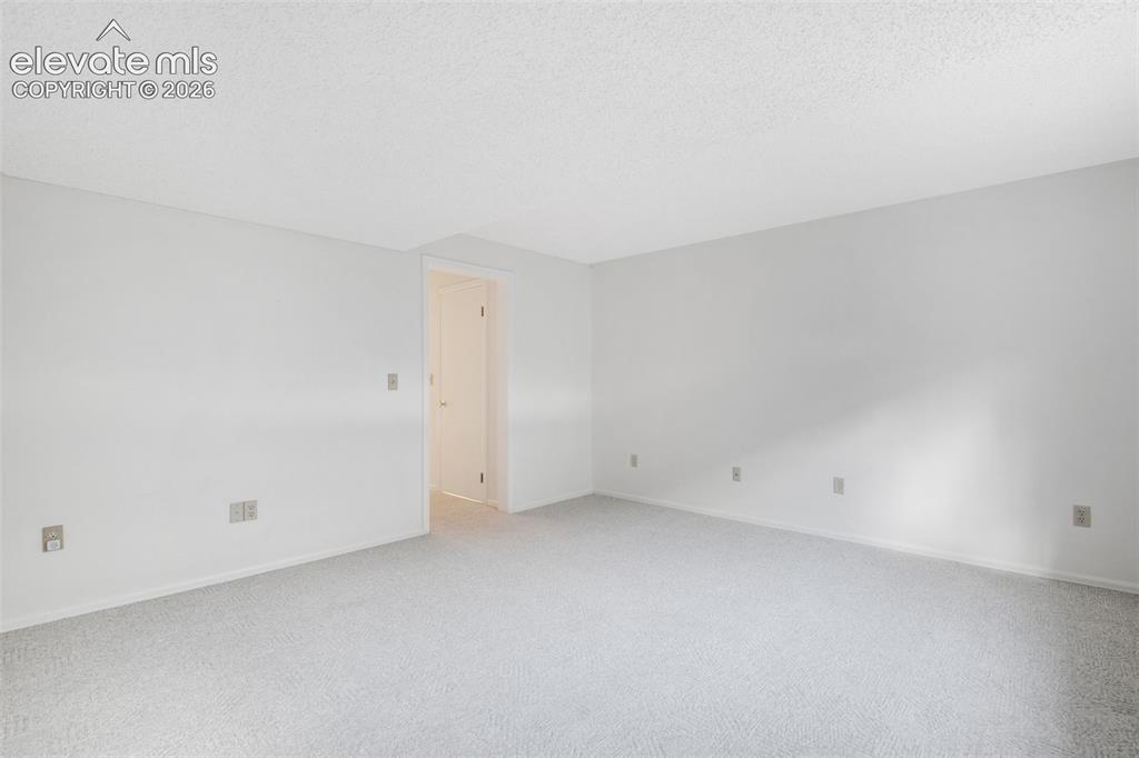 Image 35 of 50: Bonus Room