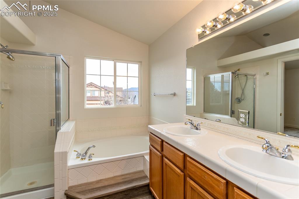 Image 19 of 38: Master Bathroom