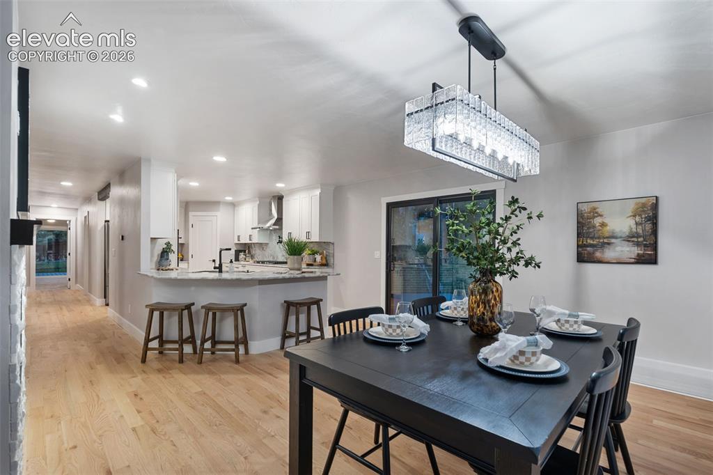 Image 8 of 44: Dining Area