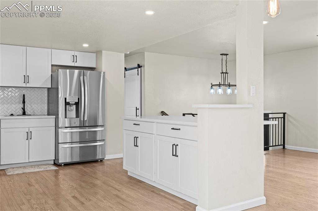 Image 12 of 50: Kitchen