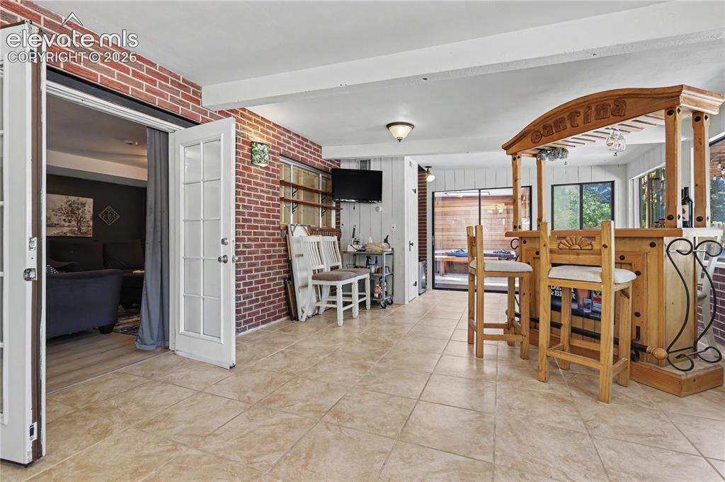 Image 19 of 40: Game Room