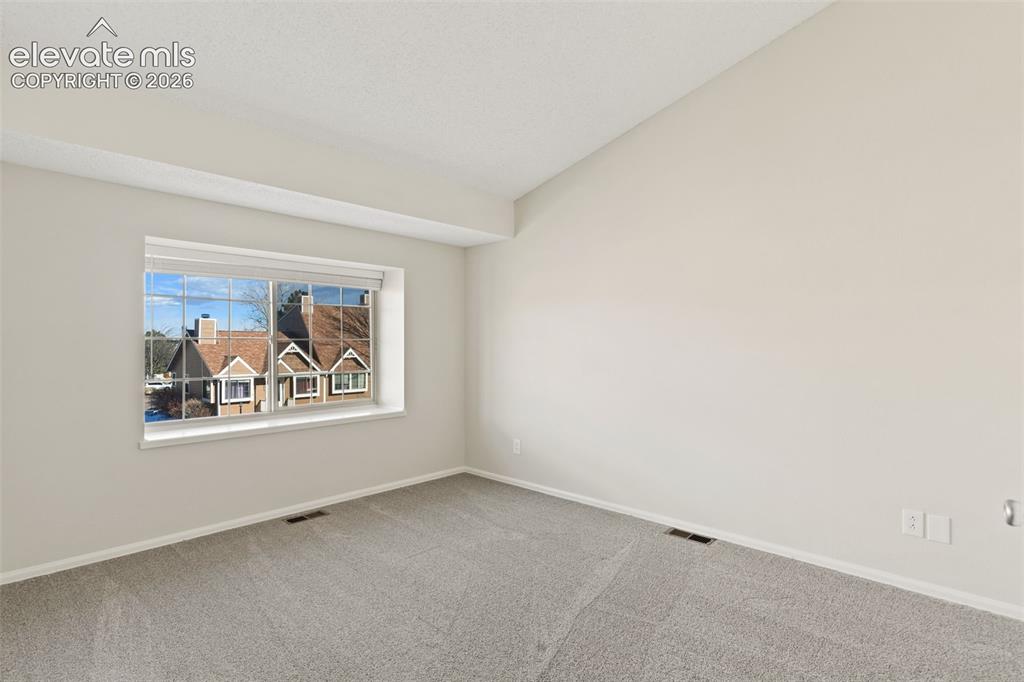 Image 16 of 29: Bedroom