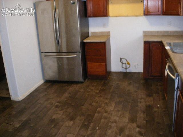 Image 6 of 44: Kitchen