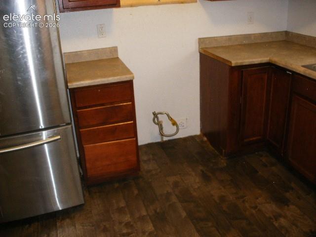 Image 7 of 44: Kitchen