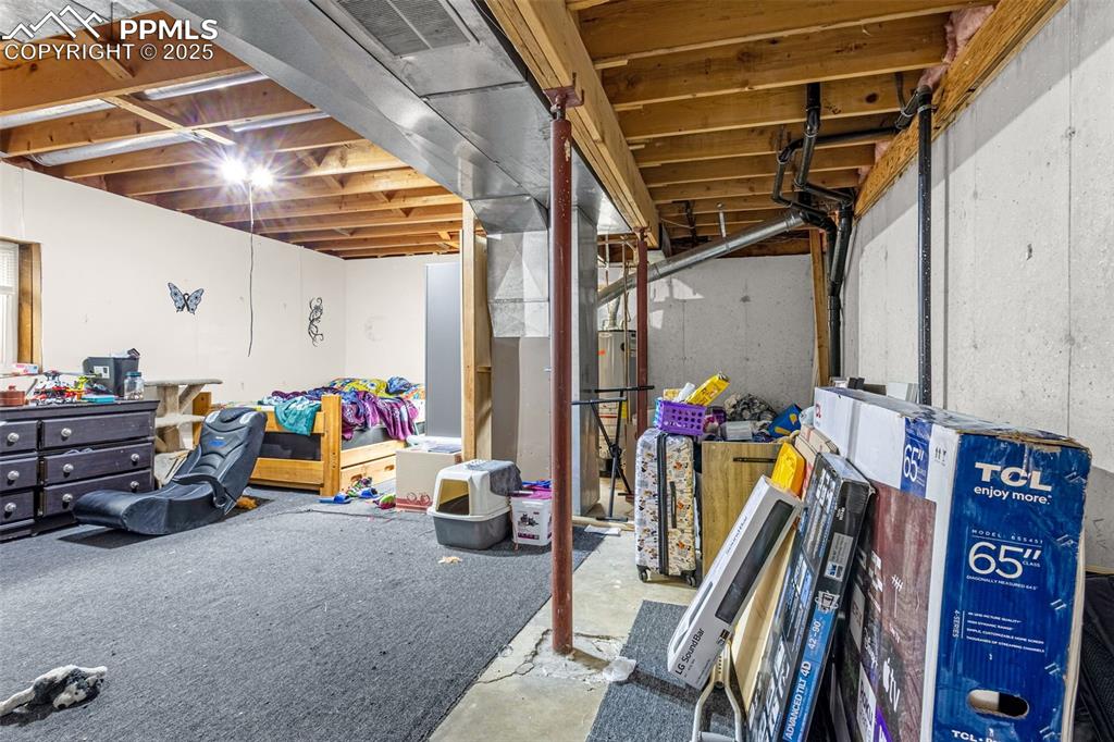 Image 18 of 31: Basement