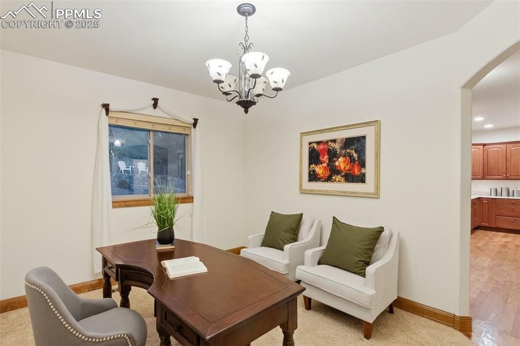 Image 21 of 47: Office